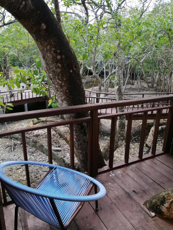 Api-Api Eco Chalet Pantai Kok Exterior photo